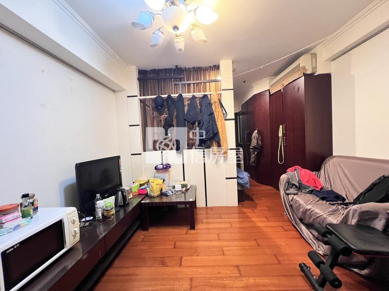 中壢DSOGO百老匯大套房房屋室內格局與周邊環境