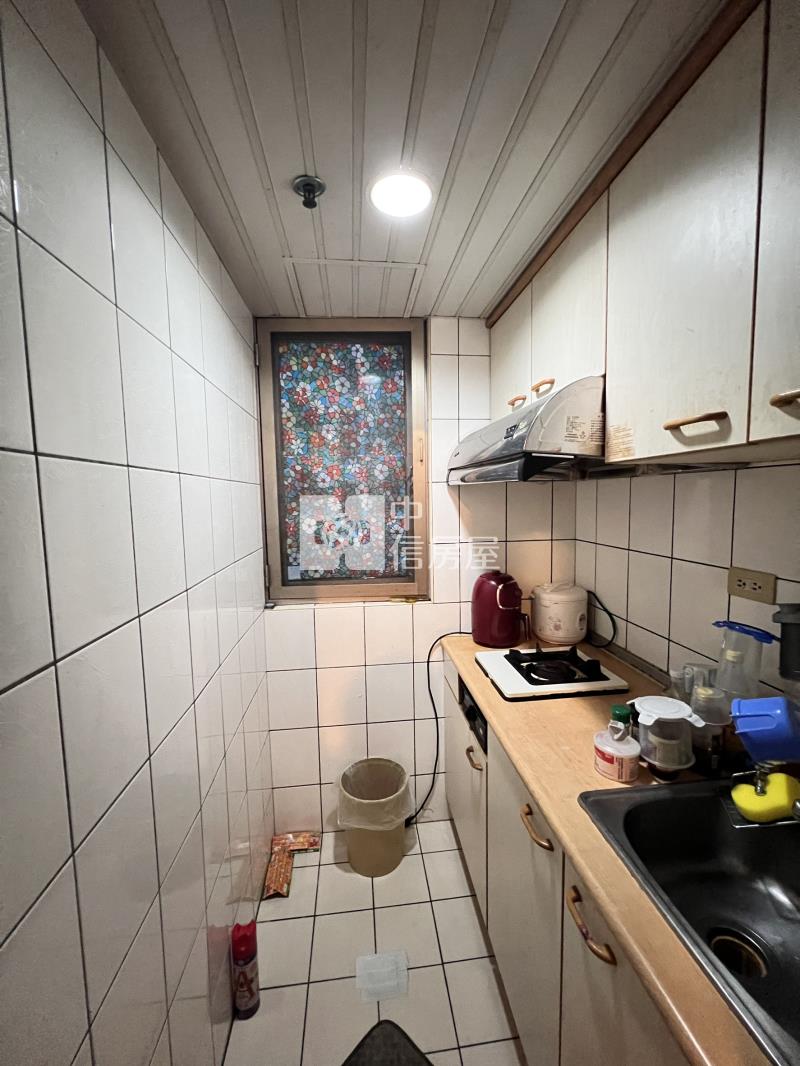 中壢DSOGO百老匯大套房房屋室內格局與周邊環境