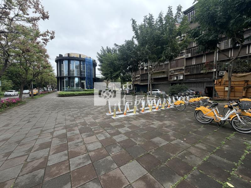 桃園後站全新景觀邊間三房平車房屋室內格局與周邊環境