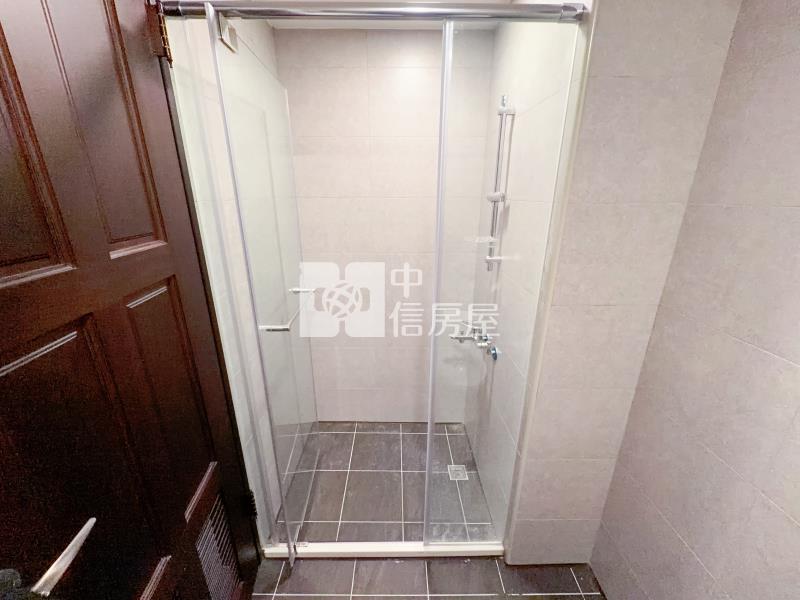 桃園後站全新景觀邊間三房平車房屋室內格局與周邊環境