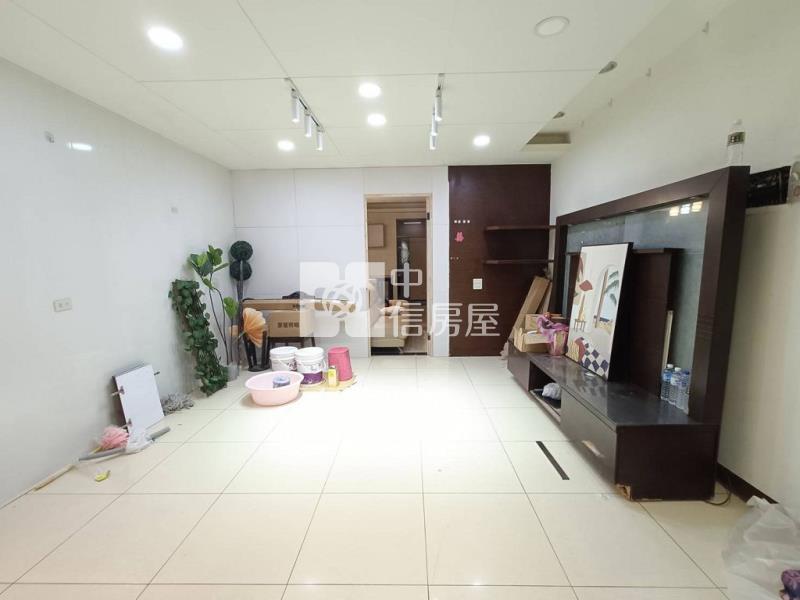 青埔旁邊間美透天(中信卓越團隊)房屋室內格局與周邊環境