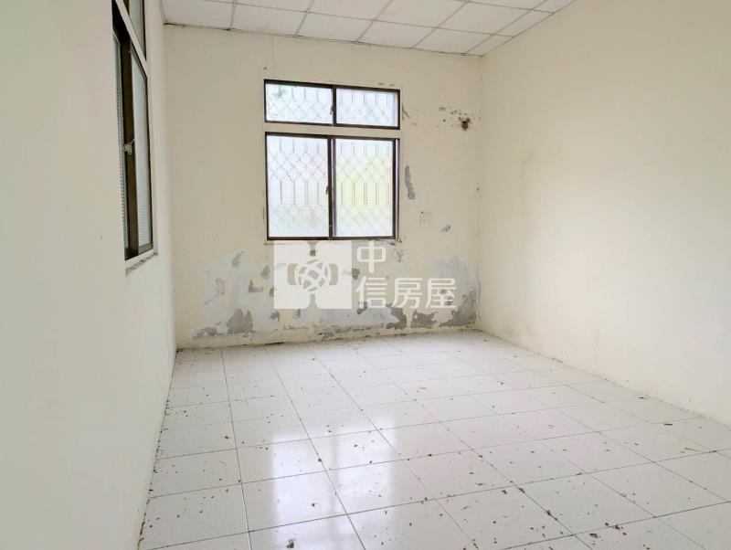 草屯都內農舍房屋室內格局與周邊環境