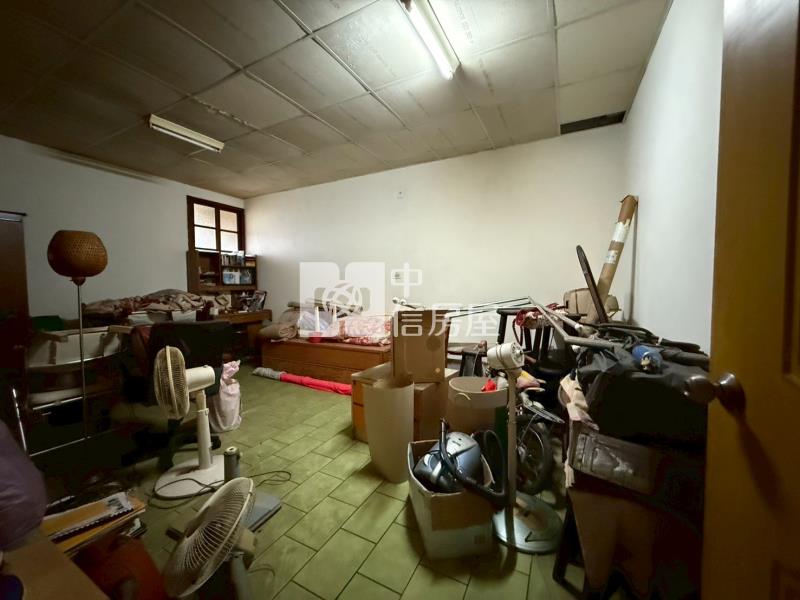 體育園區透店房屋室內格局與周邊環境