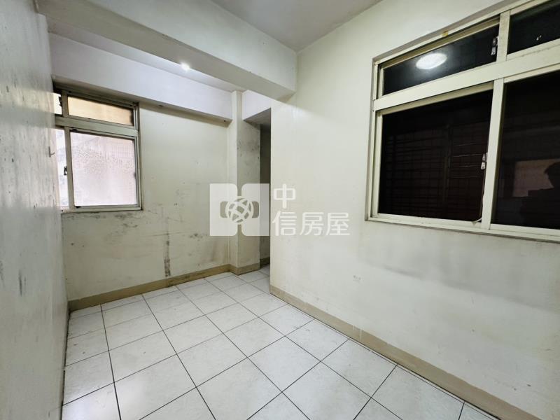 ▲女中旁實惠平地三樓房屋室內格局與周邊環境