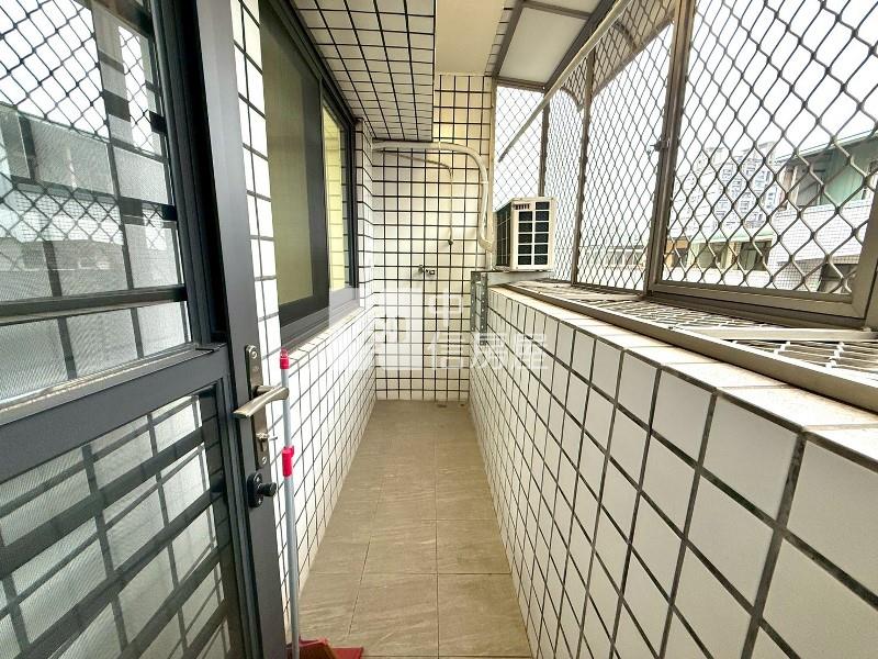 立人國中三房美廈房屋室內格局與周邊環境