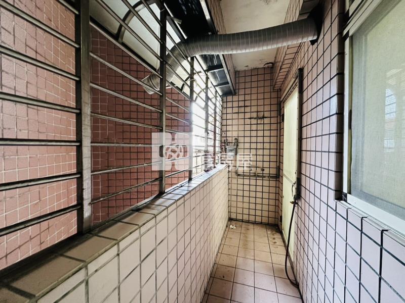 ▲女中旁實惠平地三樓房屋室內格局與周邊環境