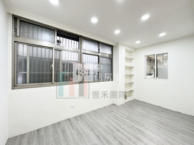 【豐禾】宋屋國小整新角窗店住房屋室內格局與周邊環境