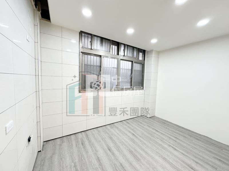 【豐禾】宋屋國小整新角窗店住房屋室內格局與周邊環境