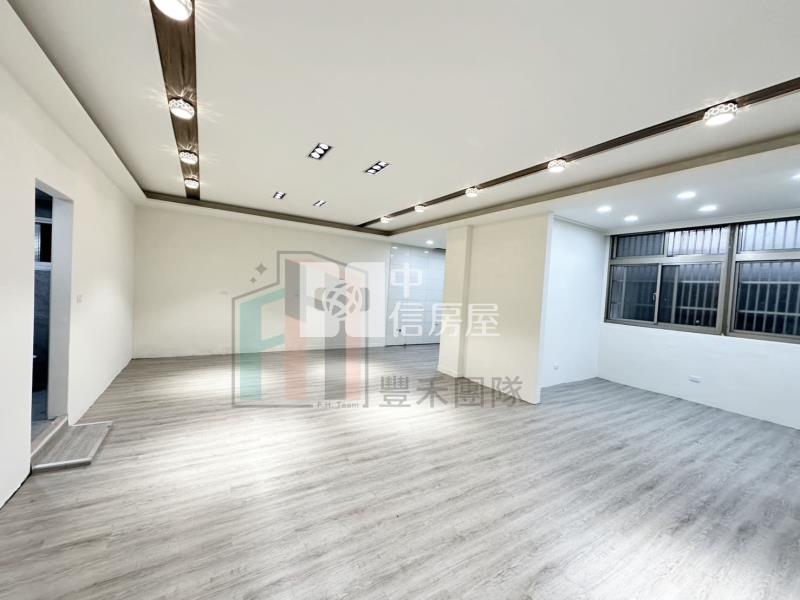 【豐禾】宋屋國小整新角窗店住房屋室內格局與周邊環境