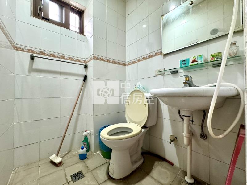 台中國際機場震後孝親美透天房屋室內格局與周邊環境