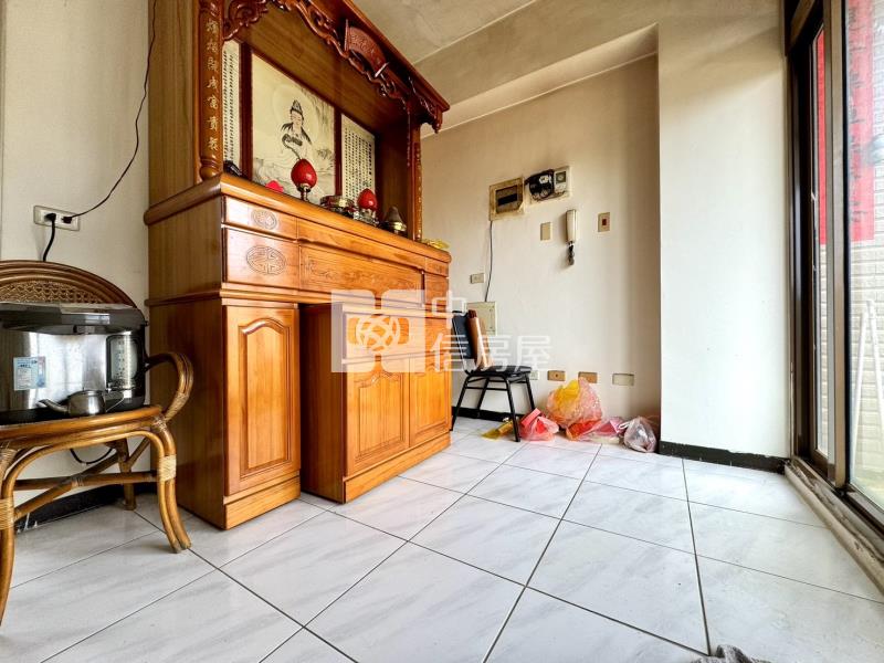 台中國際機場震後孝親美透天房屋室內格局與周邊環境