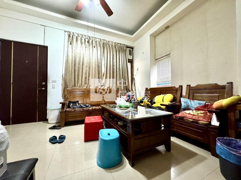 台中國際機場震後孝親美透天房屋室內格局與周邊環境