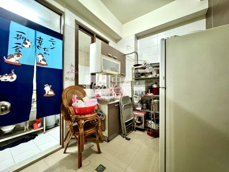 台中國際機場震後孝親美透天房屋室內格局與周邊環境