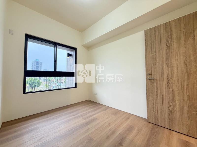 國泰美禾三房雙車朝南景觀角間露台戶房屋室內格局與周邊環境