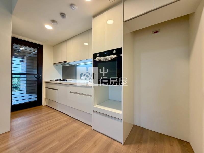 國泰美禾三房雙車朝南景觀角間露台戶房屋室內格局與周邊環境