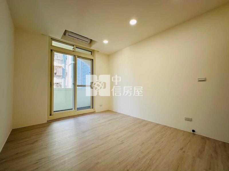 榮民路 全新整理美三房房屋室內格局與周邊環境