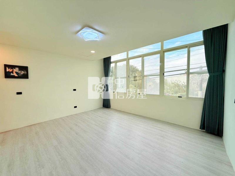 楊梅上湖國小前院停車透天房屋室內格局與周邊環境