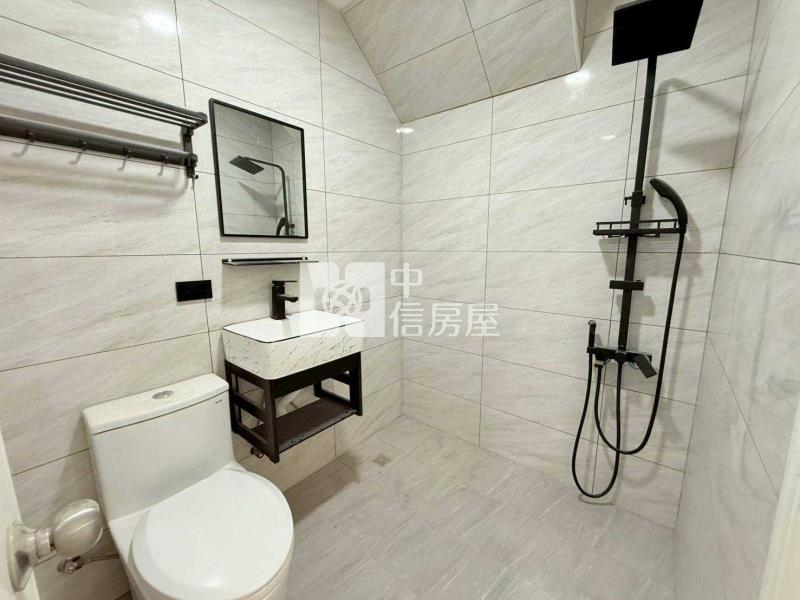 楊梅上湖國小前院停車透天房屋室內格局與周邊環境