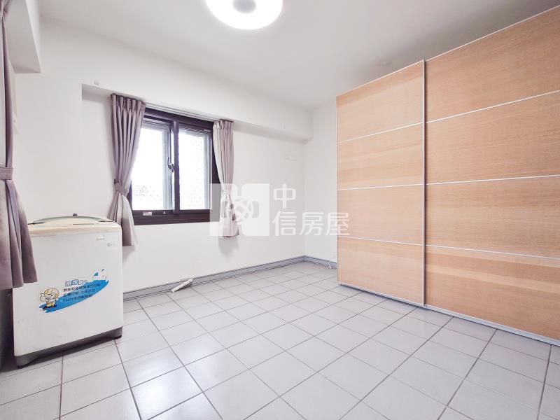 水湳雅築2房2衛車位房屋室內格局與周邊環境