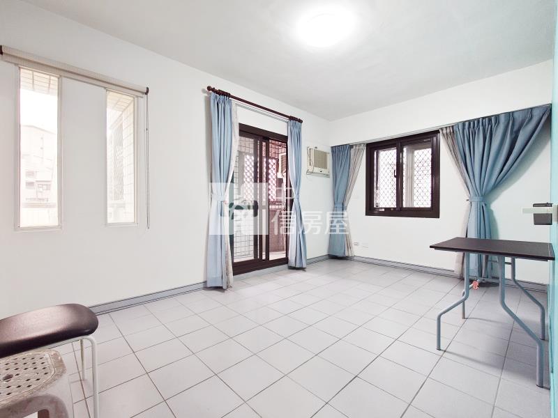 水湳雅築2房2衛車位房屋室內格局與周邊環境