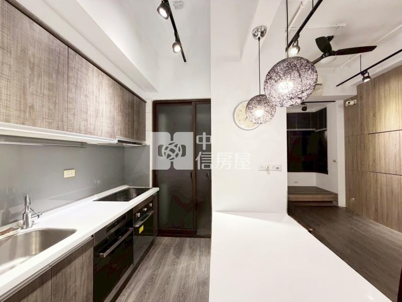 城上城曦望暖陽二改一房房屋室內格局與周邊環境