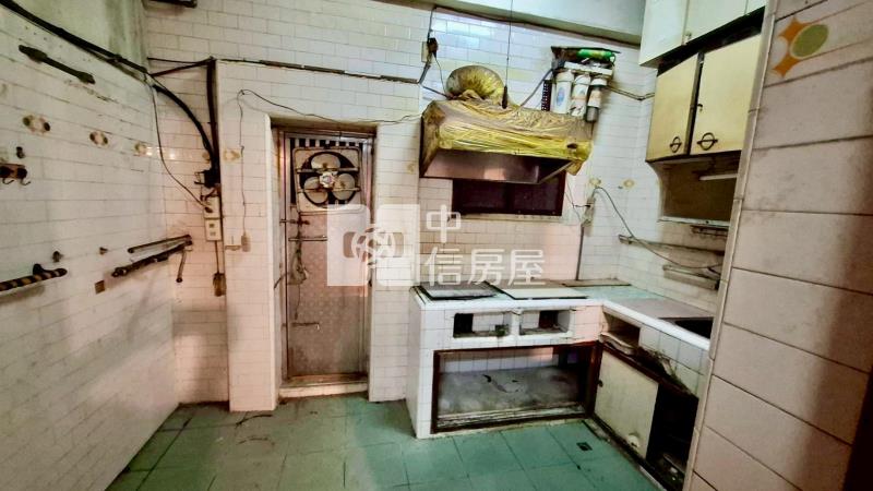 草屯甜甜低總價活路透天房屋室內格局與周邊環境