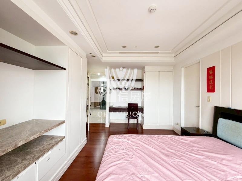 城上城朗闊四房+車位房屋室內格局與周邊環境