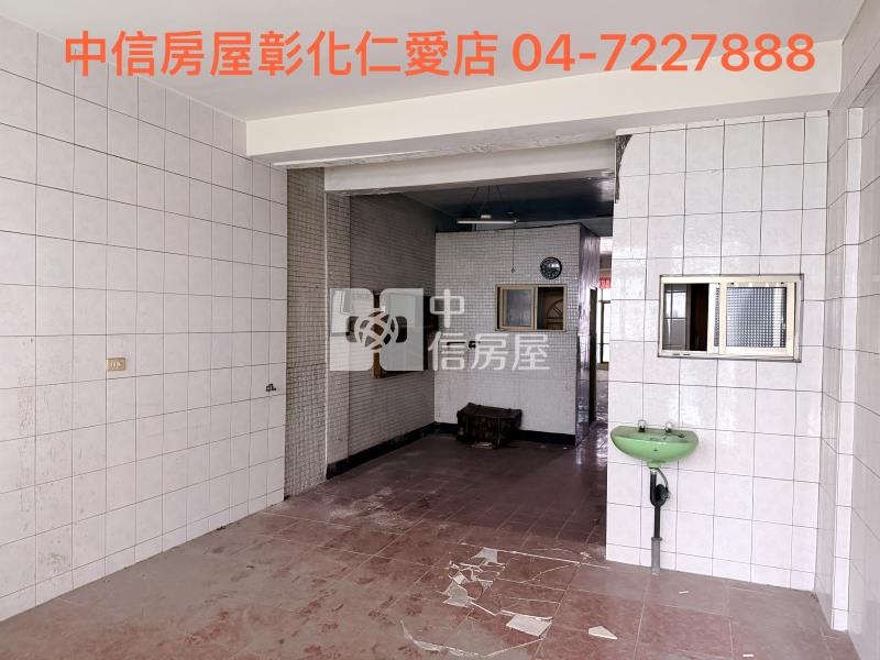 中山路星巴克旁店面房屋室內格局與周邊環境