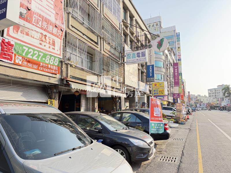 中山路星巴克旁店面房屋室內格局與周邊環境