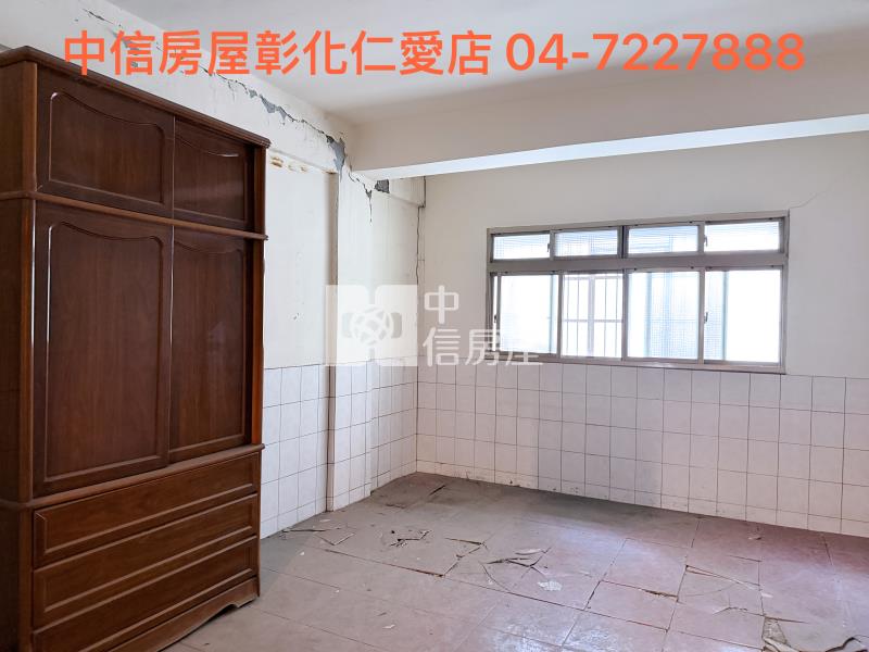 中山路星巴克旁店面房屋室內格局與周邊環境