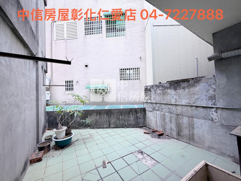 中山路星巴克旁店面房屋室內格局與周邊環境