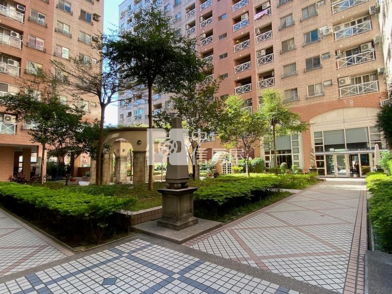 惠宇桂冠3房平車★中國醫學士商圈房屋室內格局與周邊環境