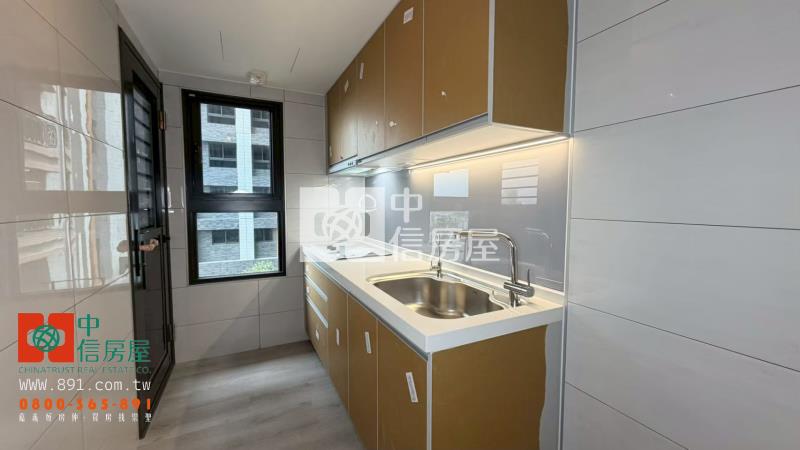 湖美麥當勞旁全新車位2房房屋室內格局與周邊環境