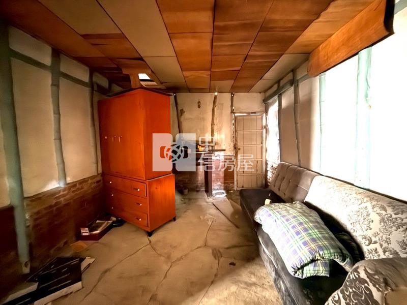 後壁新港東乙建送平房房屋室內格局與周邊環境