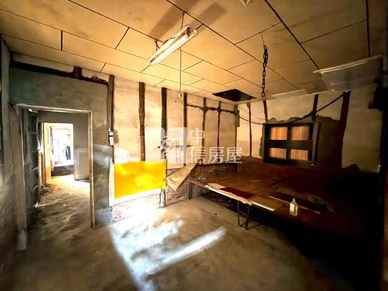 後壁新港東乙建送平房房屋室內格局與周邊環境