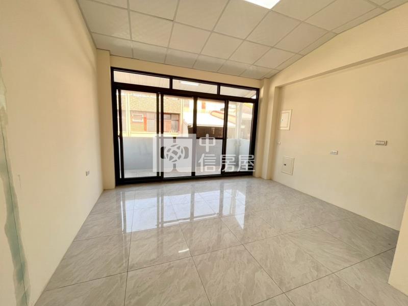 斗南國小旁全新整理車位透天房屋室內格局與周邊環境