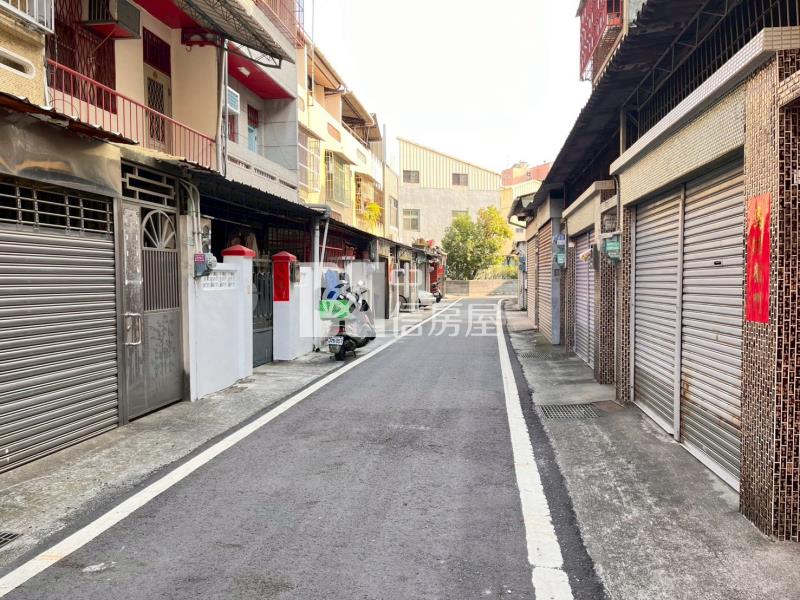 斗南國小旁全新整理車位透天房屋室內格局與周邊環境