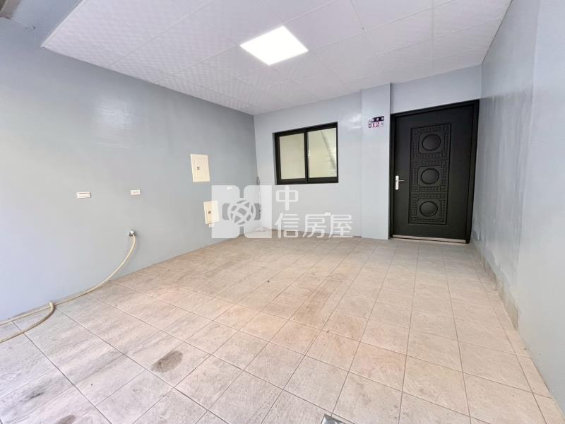 斗南國小旁全新整理車位透天房屋室內格局與周邊環境