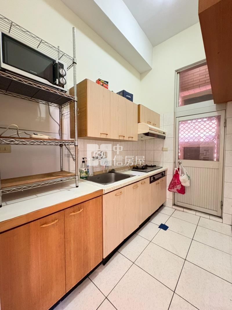 專簽工學商圈邊間採光大兩房房屋室內格局與周邊環境