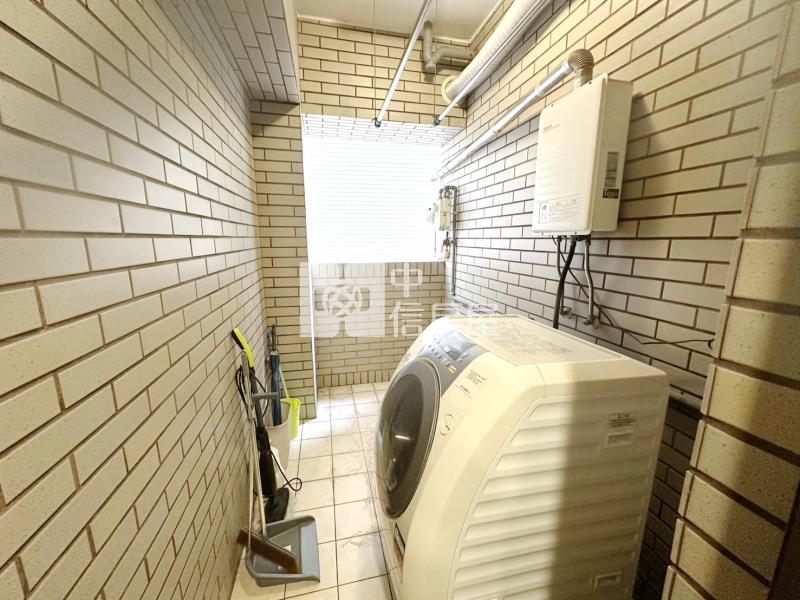 (獨家專賣)583-紐約大時代美2房大車位【中信王牌】房屋室內格局與周邊環境