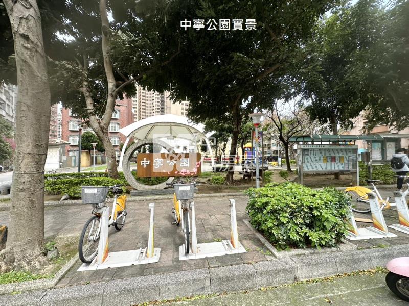 (獨家專賣)583-紐約大時代美2房大車位【中信王牌】房屋室內格局與周邊環境