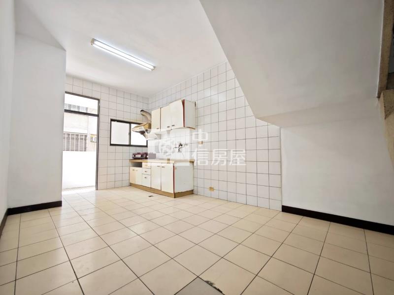 瑞城國小臨15米路大地坪金透店房屋室內格局與周邊環境