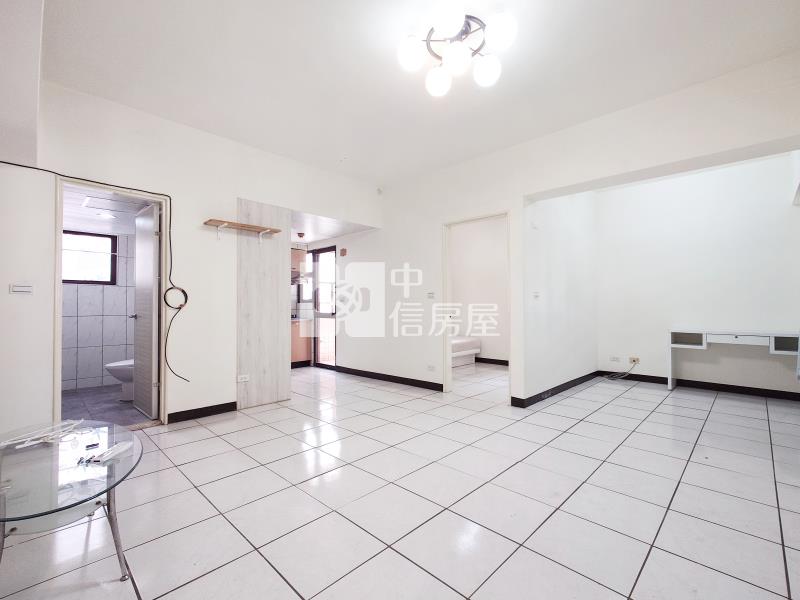 水湳麥克阿瑟2+1房房屋室內格局與周邊環境