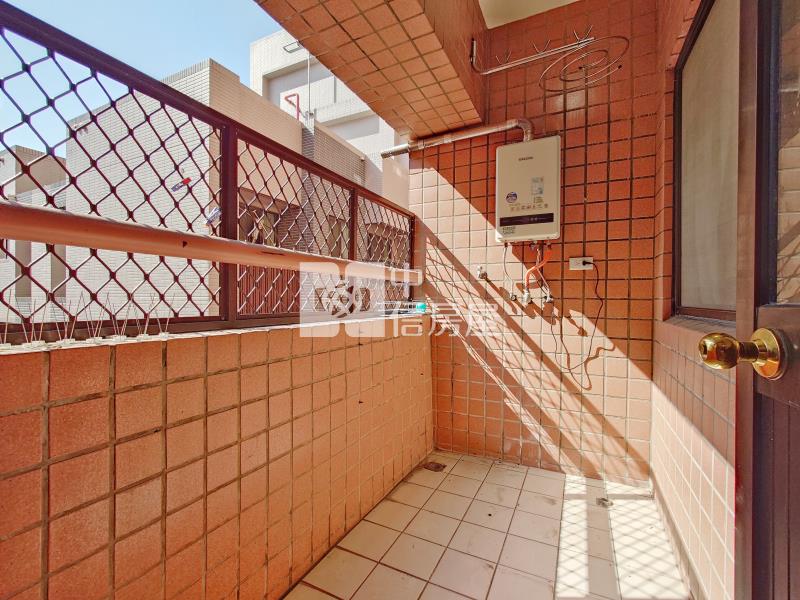 水湳麥克阿瑟2+1房房屋室內格局與周邊環境