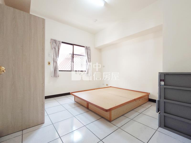 水湳麥克阿瑟2+1房房屋室內格局與周邊環境