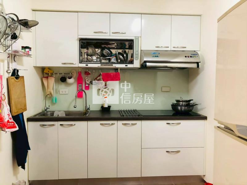 亞灣捷運,輕軌2房房屋室內格局與周邊環境