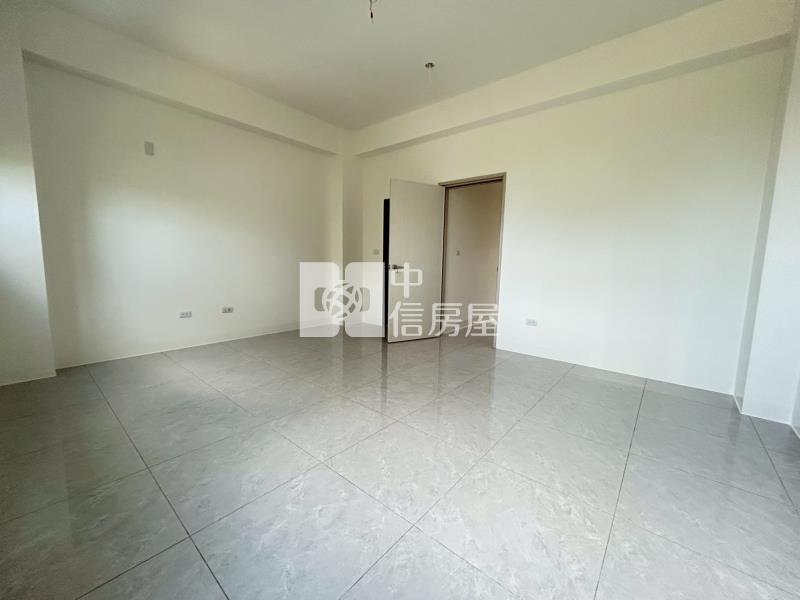 斗六文化路全新店住房屋室內格局與周邊環境