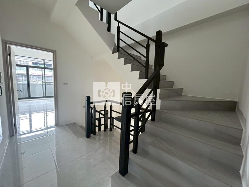 斗六文化路全新店住房屋室內格局與周邊環境