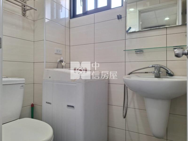 大里市中心收租電梯透套｜13套+2房｜滿租年收127萬房屋室內格局與周邊環境