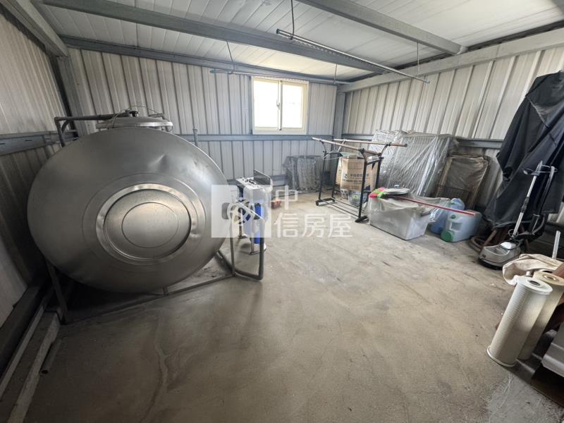 南屯近單元五輕屋齡透天別墅房屋室內格局與周邊環境